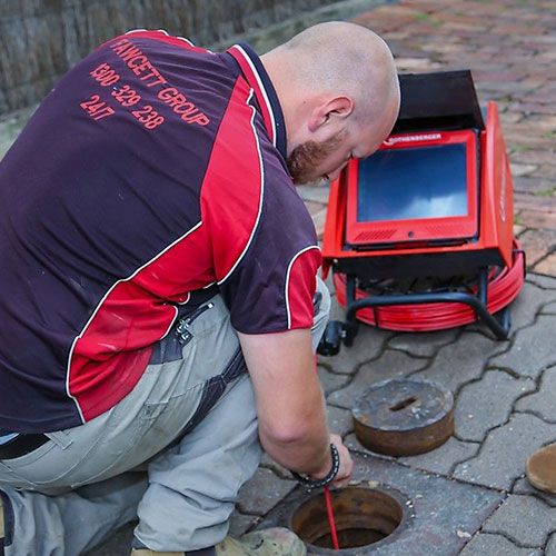 Plumbers in Surrey Downs